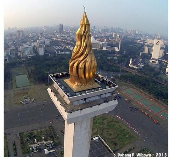 Unduh 9100 Gambar Emas Tugu Monas Terbaru Gratis