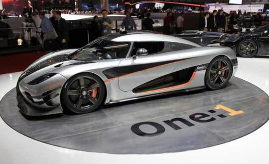 MOBIL SUPERCAR TERMAHAL SAAT INI