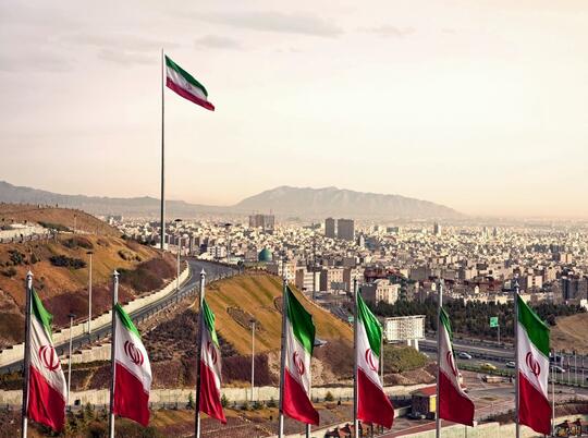 Belajar dari Iran, Negeri "Seribu" Embargo