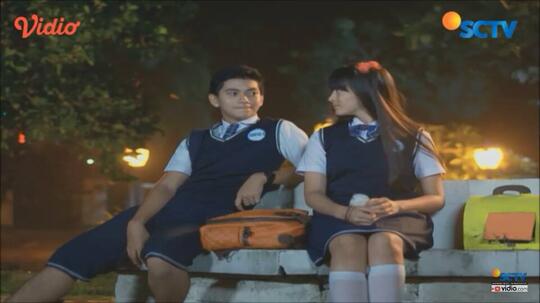 (ANCUR DAH !!) Umbar adegan anak SMP pacaran. sinetron Super Puber dikecam netizen