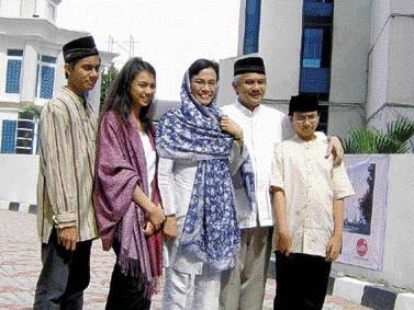 Kisah Hidup Sri Mulyani yang Bikin Menitikkan Air Mata