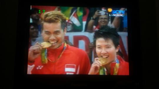 Tontowi Ahmad - Liliyana Natsir Menyumbangkan Emas Untuk Indonesia