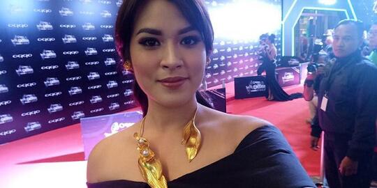 Live Thread and Live Streaming : OPPO Raisa Phone