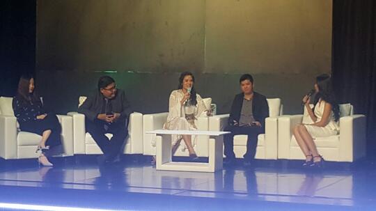 Live Thread and Live Streaming : OPPO Raisa Phone
