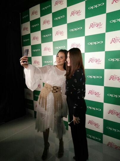 Live Thread and Live Streaming : OPPO Raisa Phone