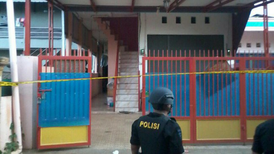 Polisi Grebek Rumah di Bintara Bekasi, Ditemukan Benda Diduga Bom