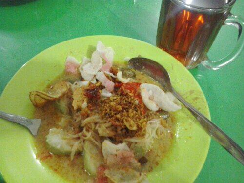 12 Menu Sarapan dari Berbagai Daerah di Indonesia :D