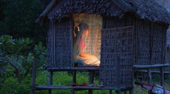 Ritual Kontroversial Cari Jodoh di Kamboja dalam Gubuk Cinta