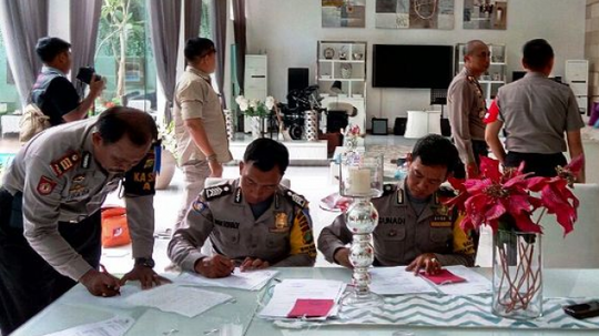Perampok Sadis Sekap 11 Orang di Kamar Mandi, 6 Orang Tewas