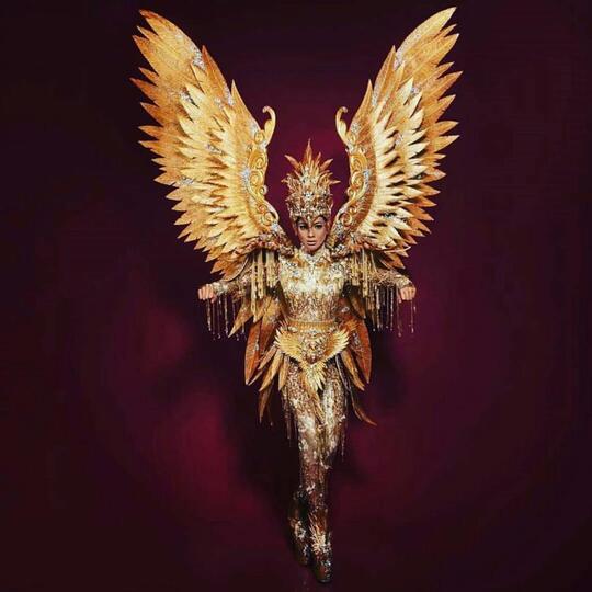 "Garuda" – National Costume yang Dipakai Wakil Indonesia Di Miss Universe 2017