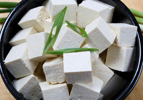 Makanan Ini Bisa Membuat Kulit Anda Kembali Cerah?