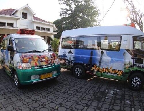 Mana Ada Angkot Pake Wifi dan AC? Ada Kok di Bandung!
