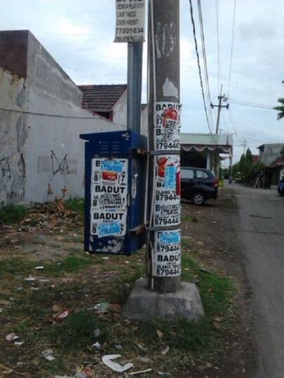 Stiker Iklan Ini Pasti Ada Di Tiang Listrik Kaskus