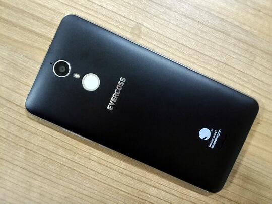 Genpro, Smartphone Murmer Hasil Kerjasama 3 Perusahaan Besar