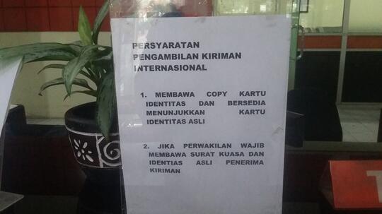 Kantor Pos Kota Malang - Kebijakaan Ataukah Mempersulit Keadaan