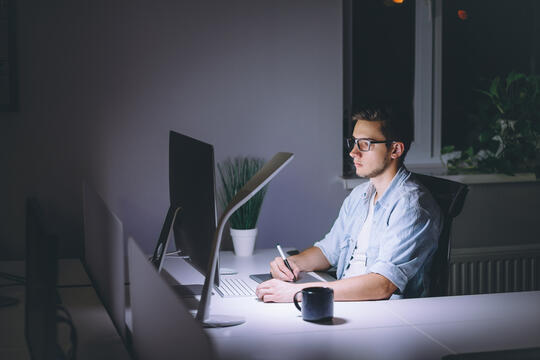 10 Fakta Menarik Tentang Pekerja Shift Yang Jarang Anda Ketahui