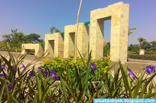 Taman Harmoni Keputih Wisata Bunga Sakura Surabaya Kaskus