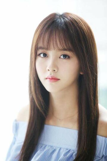 Kim So Hyun Aktris Cantik Korea Selatan Yang Parasnya Bikin
