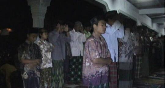 Sholat Tarawih Tercepat di Dunia, 23 Rakaat Diselesaikan 7 Menit
