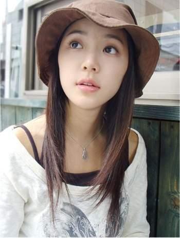 dosen dosen cantik yang mengajar mata pelajaran