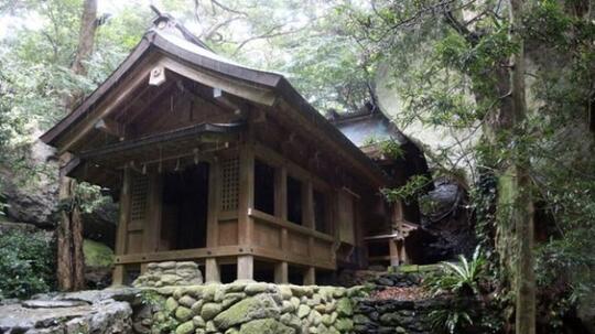 Okinoshima: Pulau Terlarang Bagi Wanita yang Kini Jadi Warisan Dunia