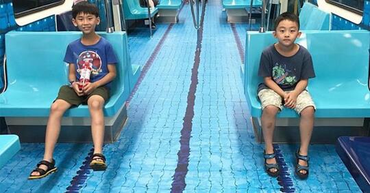 Gerbong Kereta Ini Berasa Kayak Tempat Olahraga Gan