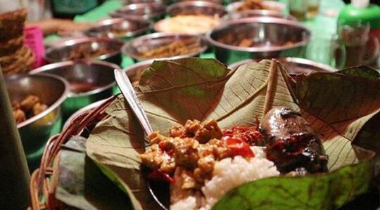 10 Kuliner Legendaris Khas Cirebon yang Tetap Eksis