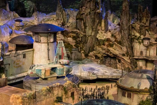 Disney Kasih Liat Tampilan Star Wars Land yang Bakal Dibuka 2019 Nanti!