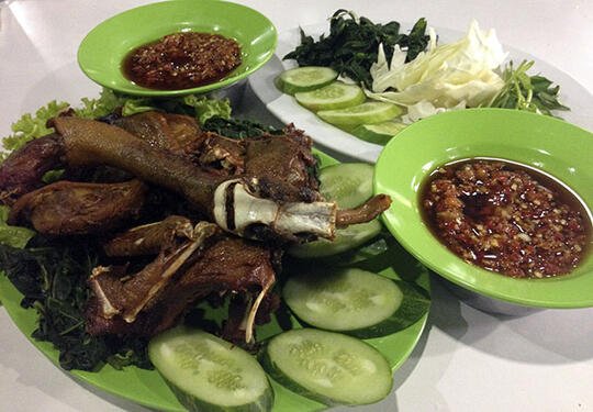 Bebek Slamet, Tempat Makan Menu Olahan Bebek Paling Istimewa