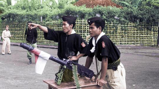 Keren abis Gan Foto Jadul Zaman Penjajahan Dibikin berwarna nggak nyangka..