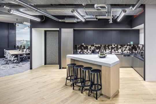 Intip Kerennya Markas Adobe di London Yuk!