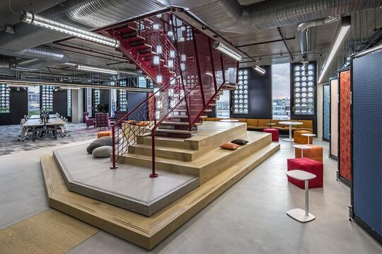 Intip Kerennya Markas Adobe di London Yuk!