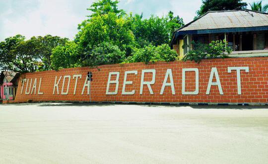 Mengenal Kota Tual. Ssst.. Ada yang mirip sama Raja Ampat Loh Gan!