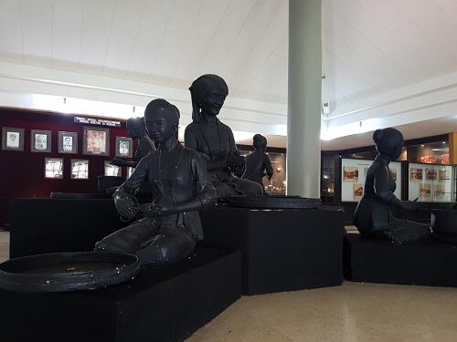 Menapaktilasi Riwayat Kretek Nusantara di Museum Kretek Kudus