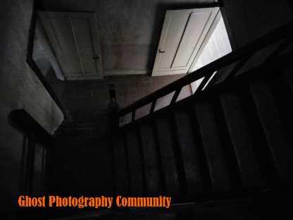 Rumah Berhantu Di Atas Bukit (Base On Field Report on August 24, 2017)