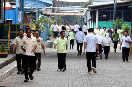 Banyak Pabrik & Kendaraan Bermotor Jadi Musuh Untuk Cikarang?