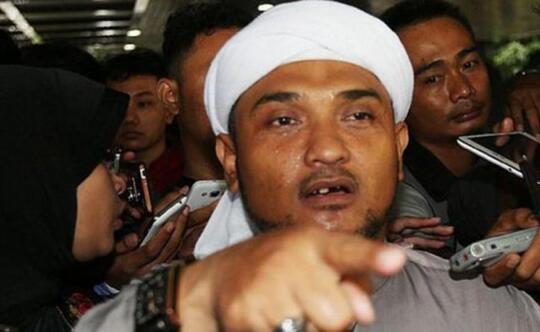 Tokoh FPI: Ini telah memecah belah bangsa, Segera Bebaskan Asma Dewi !!!