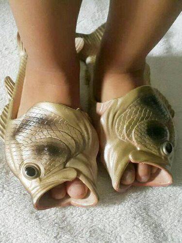 Pria Vietnam Ini Jual Bantal Bentuk Kecoa Dan Cicak Mau Gan