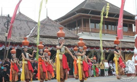 Mengenal Seren Taun Ritual Tahunan Masyarakat Adat Sunda