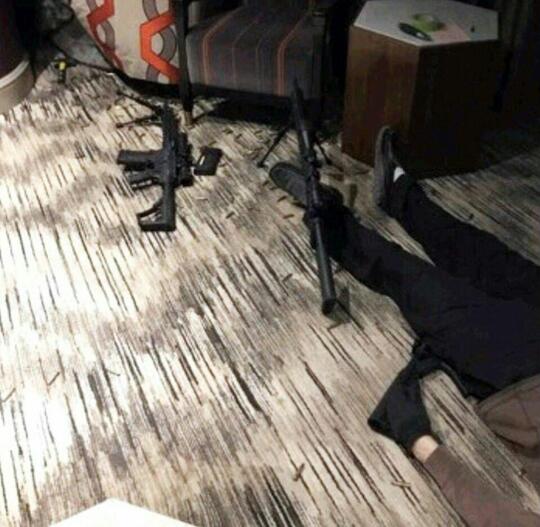 Keadaan Kamar Hotel Penembakan Masal Di Las Vegas, Dipenuhi Senapan Serbu