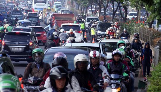 Butuh Berapa Lama & Berapa KM Agan Untuk Sampe Ke tempat Kerja?