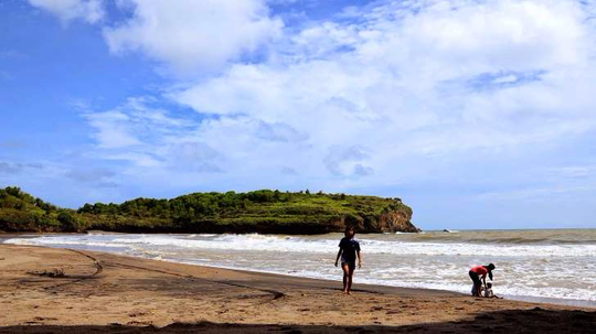 Ini Dia Gan 4 Pantai Di Pacitan Yang Cocok Buat Beach Camp