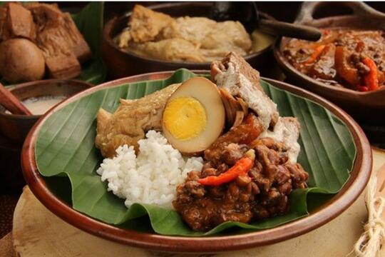 Akhir Pekan di Yogyakarta, Cicipi 6 Gudeg Legendaris Ini