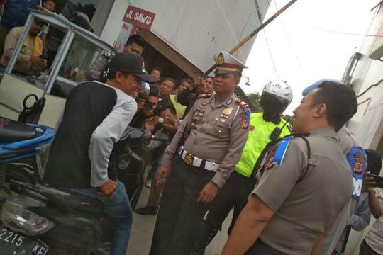 Inilah Aksi Pengendara Motor Ketika Ada Razia
