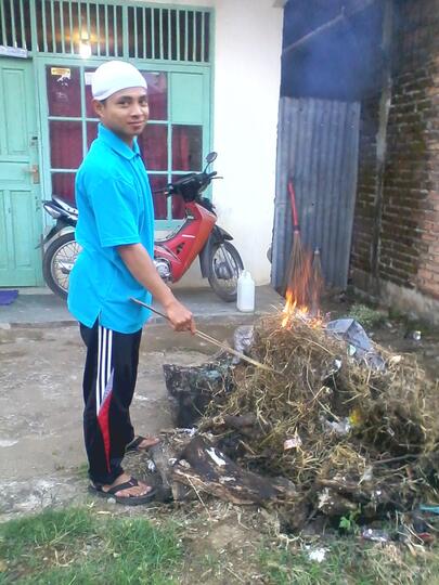 Ini Dia Maksud Lagu Ayam Den Lapeh Dari Padang Yang