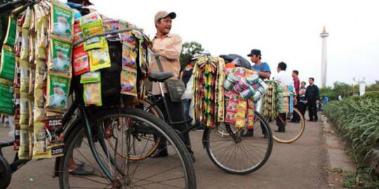 Dari Mulai Beli Kopi Keliling Sampe Bisa Liburan, Jangan Pernah Remehkan 10ribu