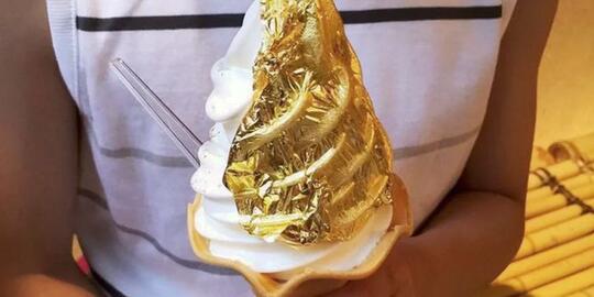 Cuma di Jepang Ada Es Krim Emas!