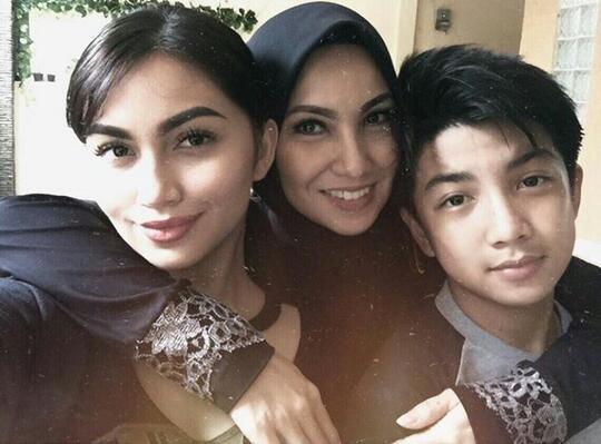 Mengenal Si Sexy Ariel Tatum Lebih Dekat