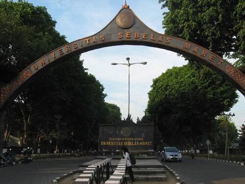 Sederet Repot Dan Susahnya Jadi Mahasiswa Baru di Solo.