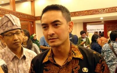 KPK Tetapkan Gubernur Jambi Zumi Zola Tersangka